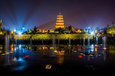 西成高鐵迎來(lái)復(fù)興號(hào)G89和G90,沿途經(jīng)過5座美麗省會(huì),有你家鄉(xiāng)嗎?